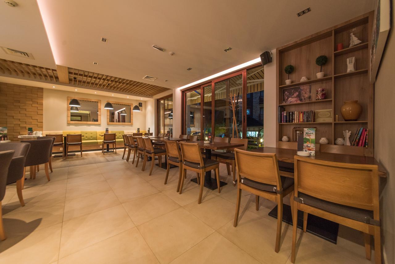 Hotel Mons Zlatibor Buitenkant foto